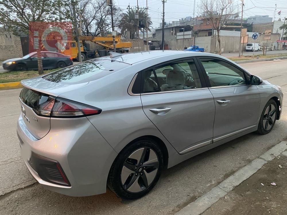 هيونداي ايونك